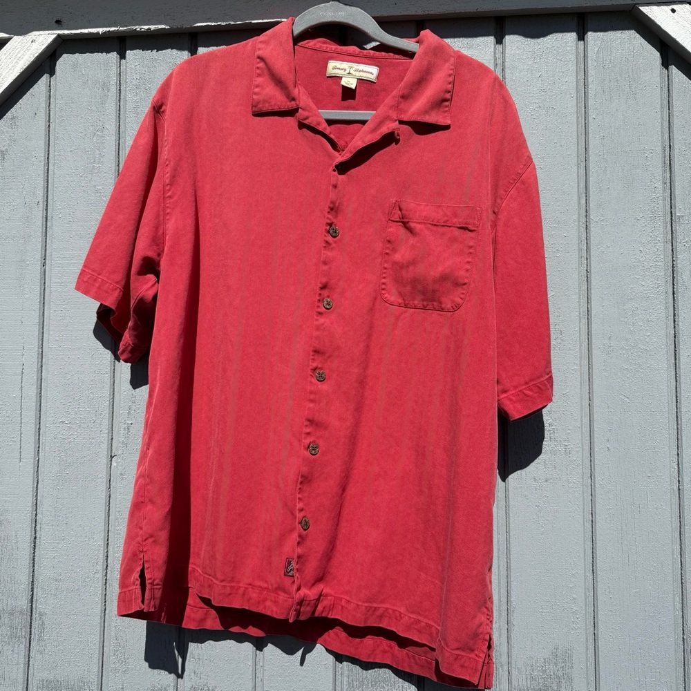 Tommy Bahama Silk Button Up Shirt Red Men’s XL Island Style